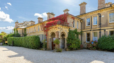 Albert Cottage Hotel