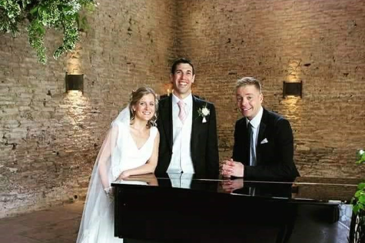 Lee Smallman Wedding Piano Player