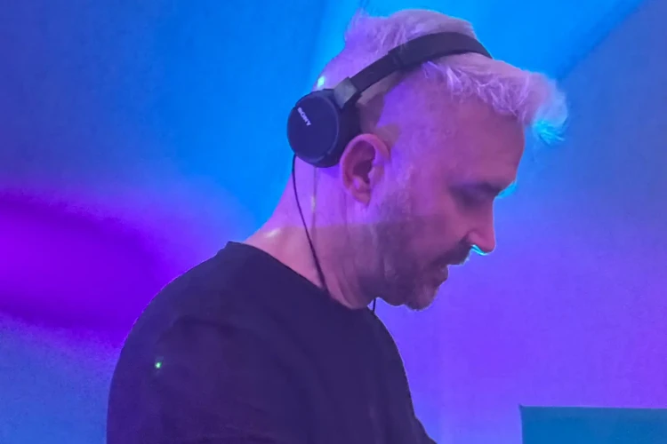 Steve McKenna DJ