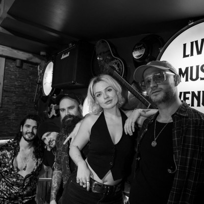 the honey wedding entertainment group photo pub black and white