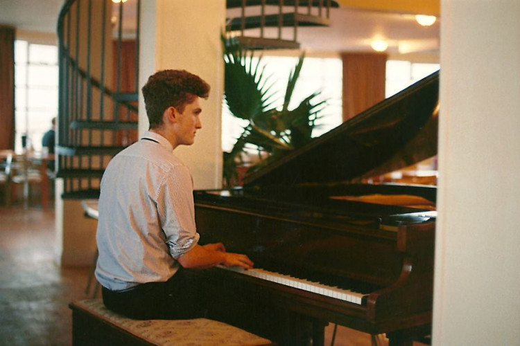 David B Jazz Pianist South East