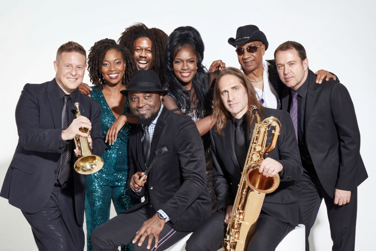 Firefly Remove the woman next to the trumpet and replace her with a different black woman. 187834