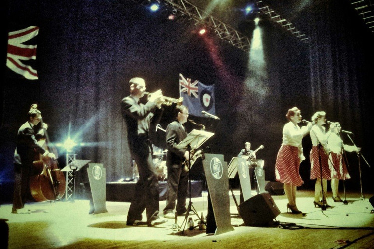The Reboppers Vintage Band Live