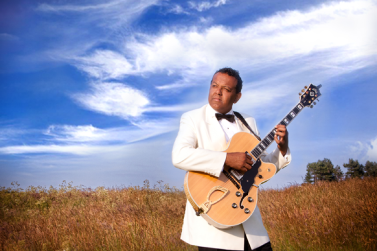 Marcus Ford Solo Guitar 3