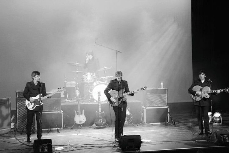 The Essential 60s Herefordshire Function Band2